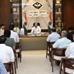 डीएम ने लोनिवि व राष्ट्रीय राजमार्ग को सितंबर तक सभी सड़कों को गड्ढा मुक्त करने के दिए निर्देश