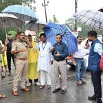 नारसन बार्डर पहुंचे डीएम और एसएसपी ने लिया कांवड़ यात्रा व्यवस्थाओं का जायजा